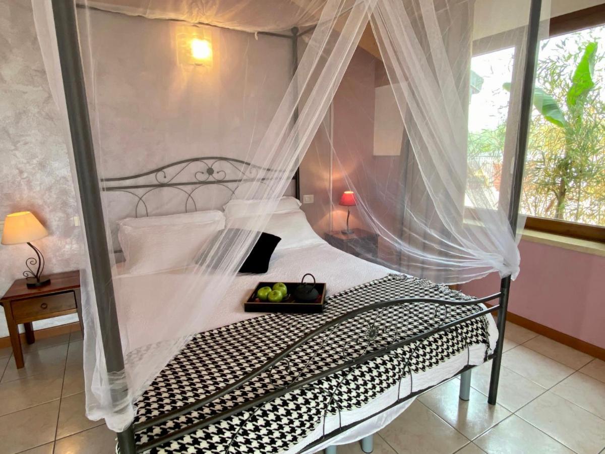 Ferretti Residence Garda Palace Пескьера-дель-Гарда Экстерьер фото