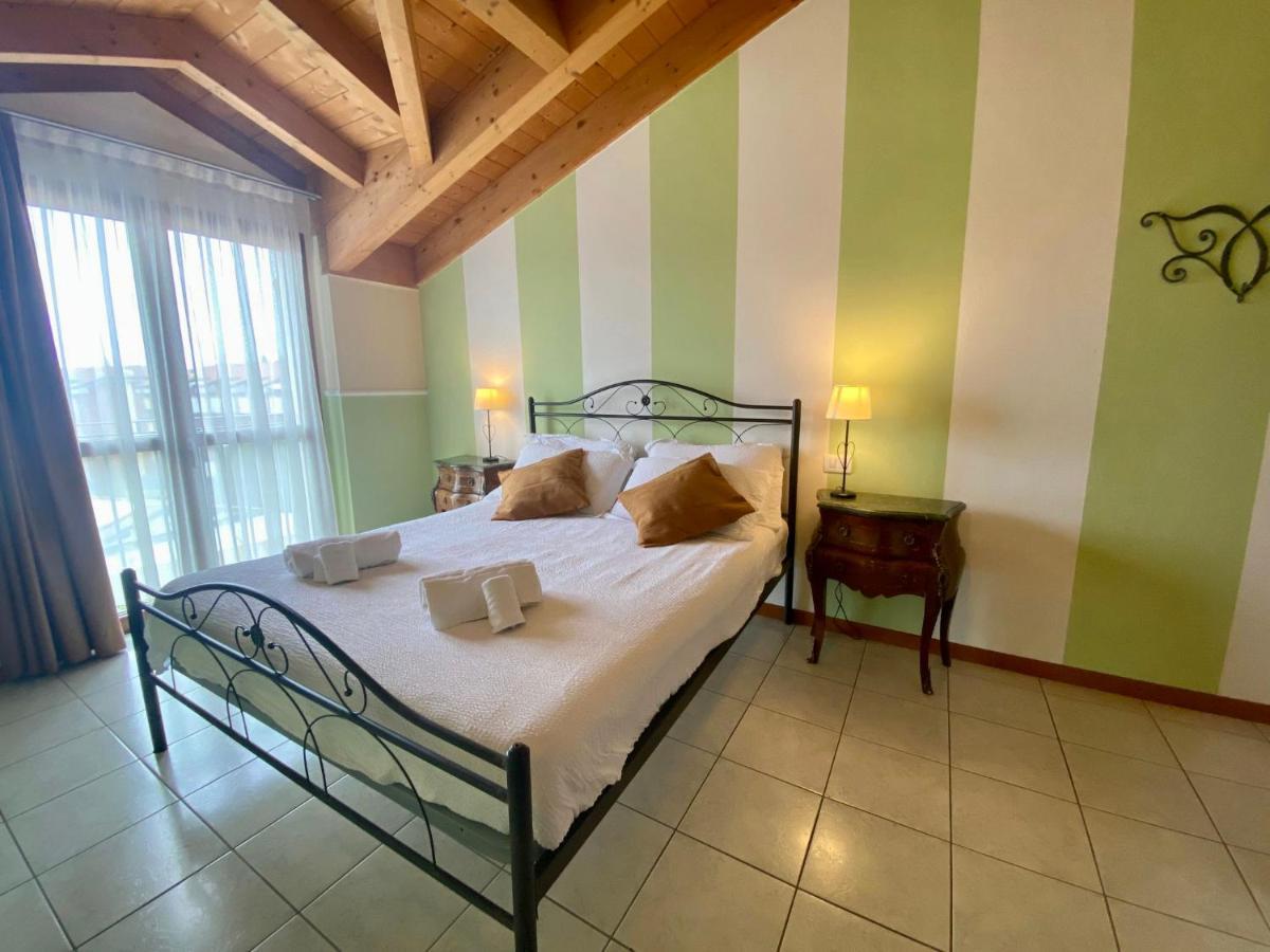 Ferretti Residence Garda Palace Пескьера-дель-Гарда Экстерьер фото