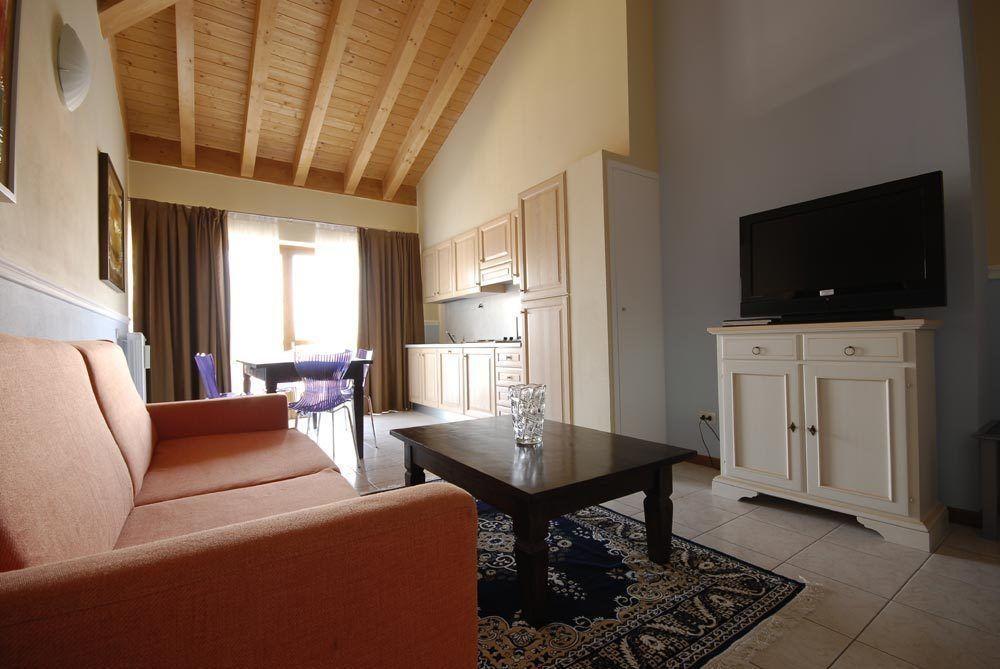 Ferretti Residence Garda Palace Пескьера-дель-Гарда Экстерьер фото